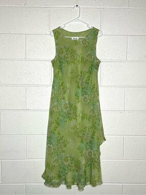 < Vintage 90’s Studio I Green Floral Ruffled Hem Midi Dress >